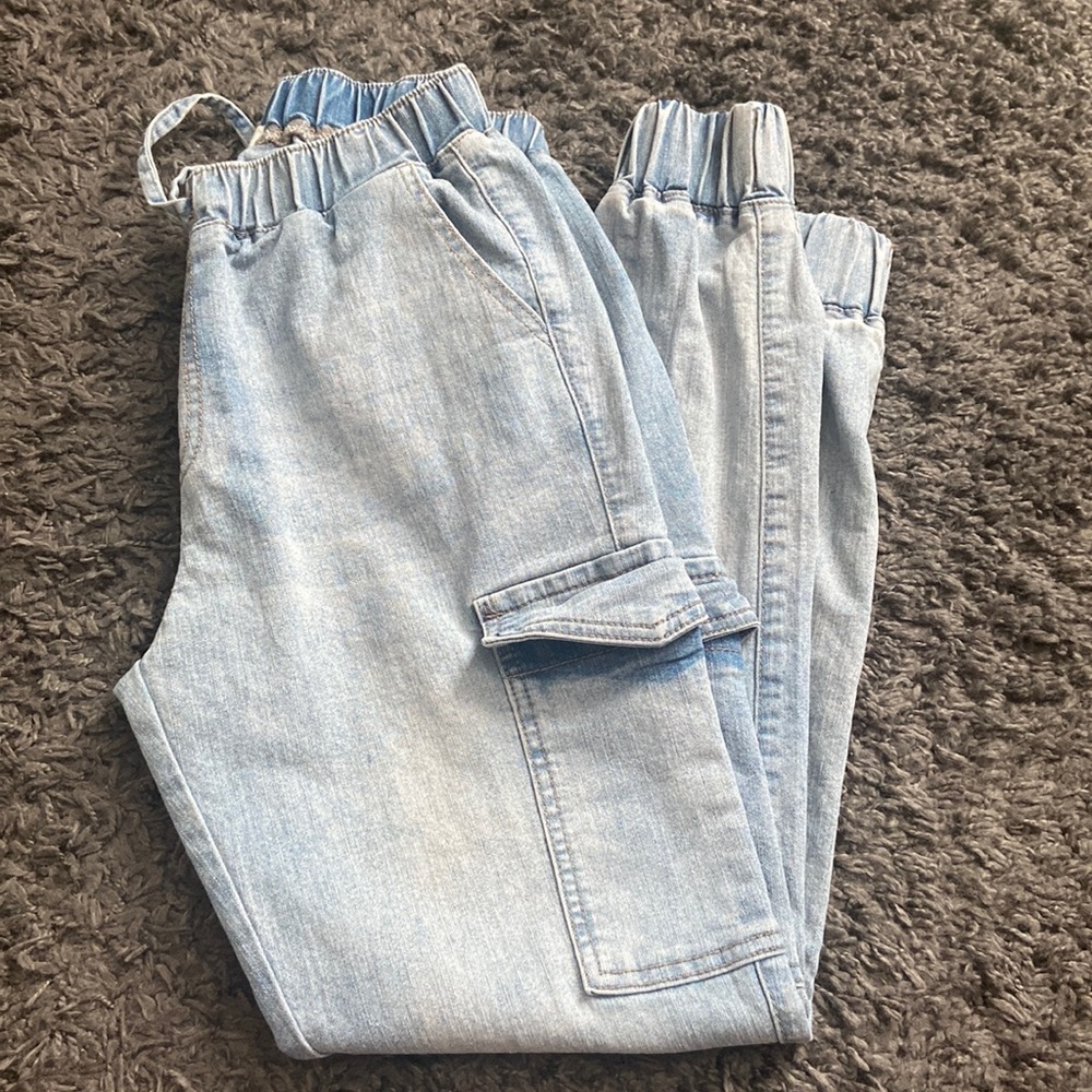 Almost Famous Light Wash Joggers